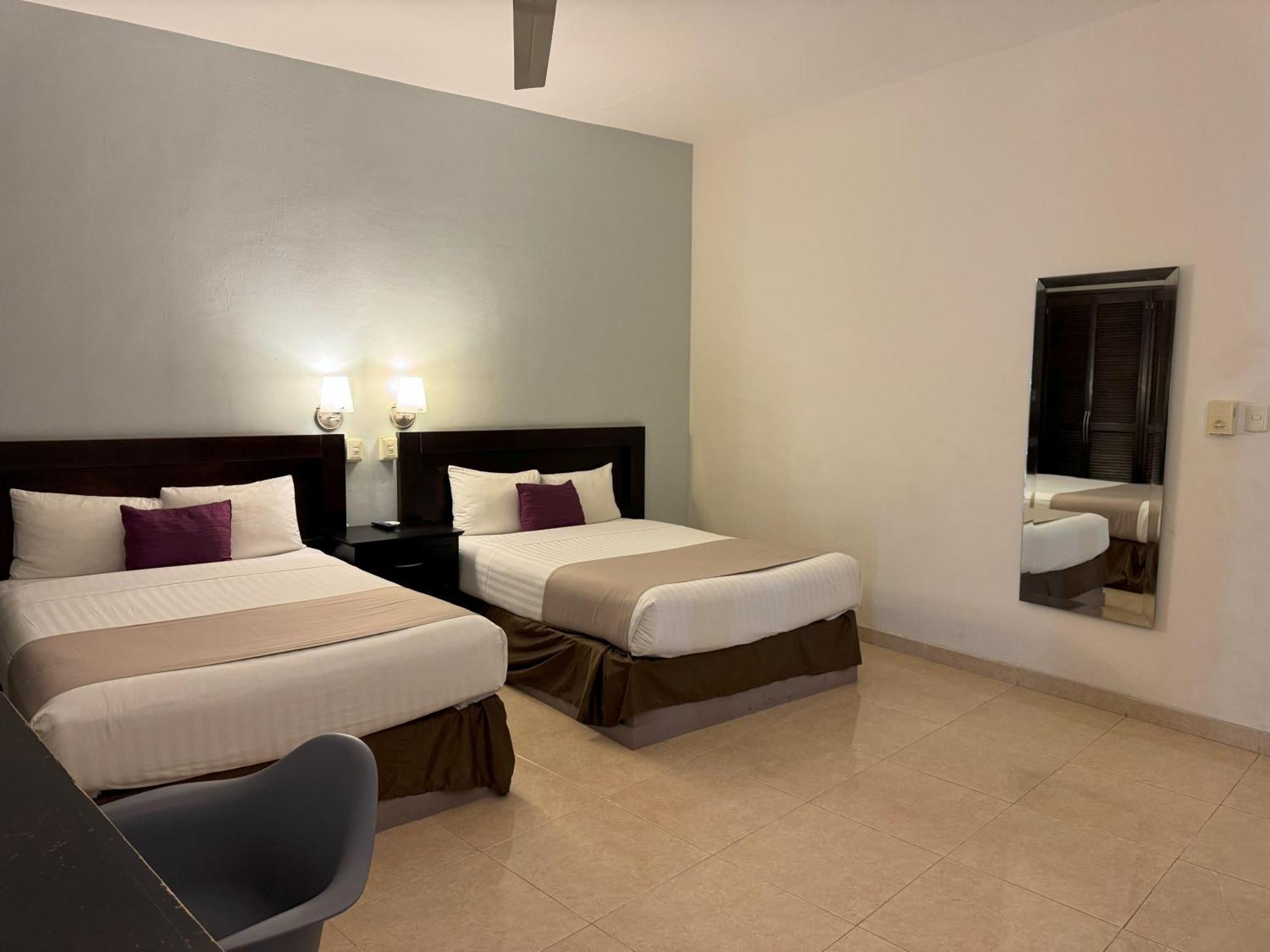 Hotel Arribo Lagos de Moreno Exterior photo